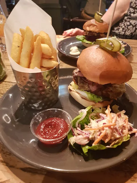 O'Neill's Broad Street