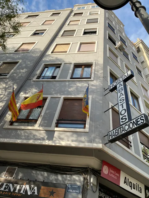 Hostal Abastos