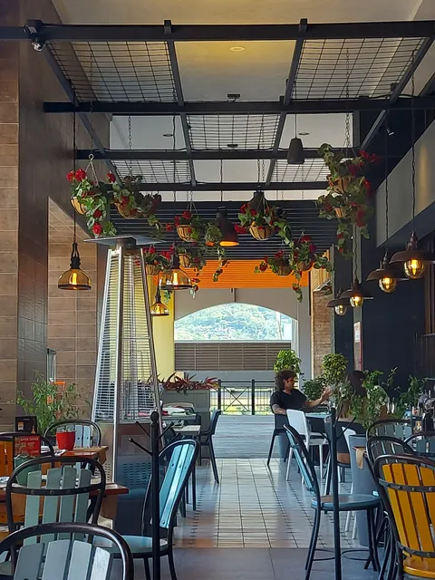 Tintos y Blancos • Terramall