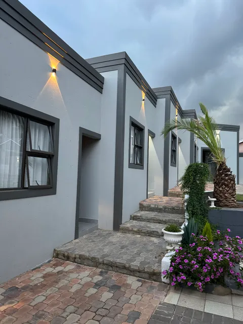 KV LUXURY GUEST HOUSE