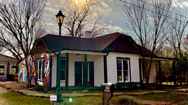 Neighbors Place Winery