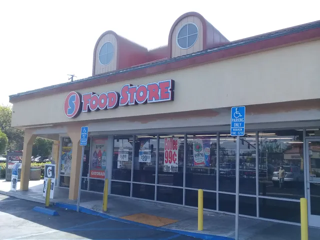 Circle S Food Store