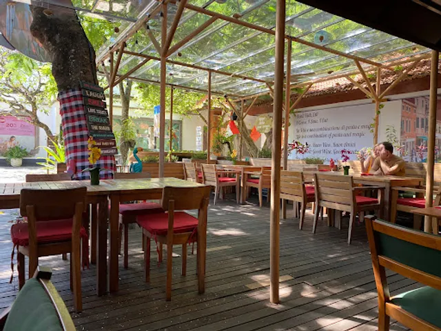 GINGER HOUSE RESTAURANT