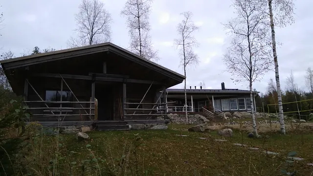 Juniper Villas, Riemukaari