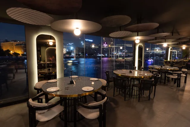 SASS Restaurant / Bar