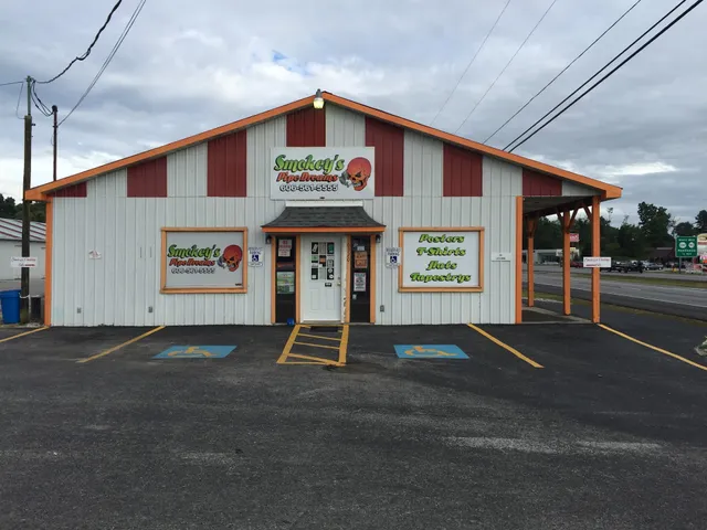 Smokey's Pipe Dreams