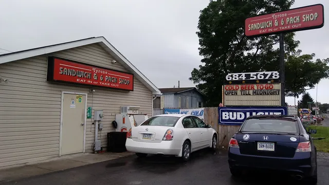 Tyrone Sandwich & Six Pack