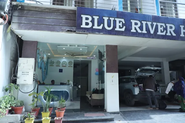 Blue River Hotel &hostel