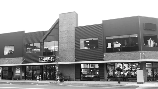 Saundra's Furniture & Design