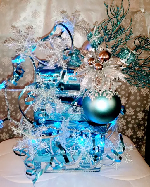 Whimsical Wrapping by Lin