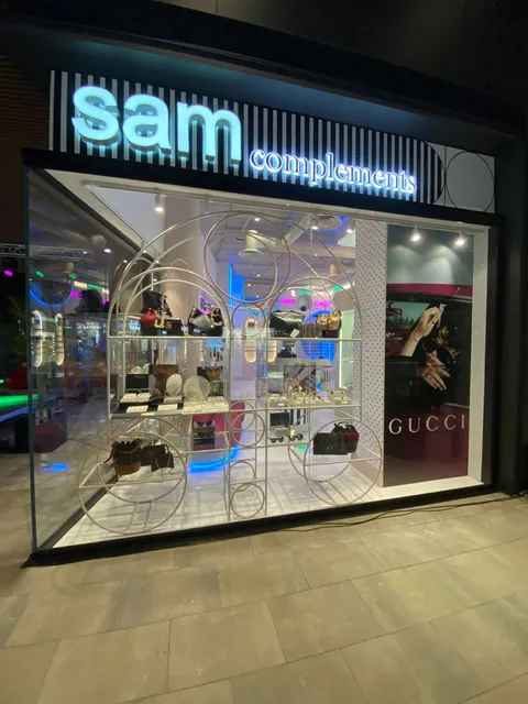 SAM COMPLEMENTS Open Mall
