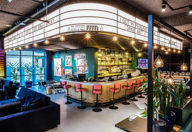 The Social Hub Amsterdam City - Restaurant & Bar