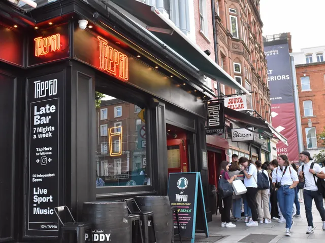 Tapped Late Bar & Kitchen