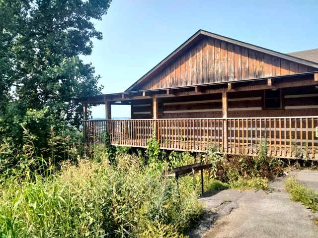 Views of City Lights Cabin