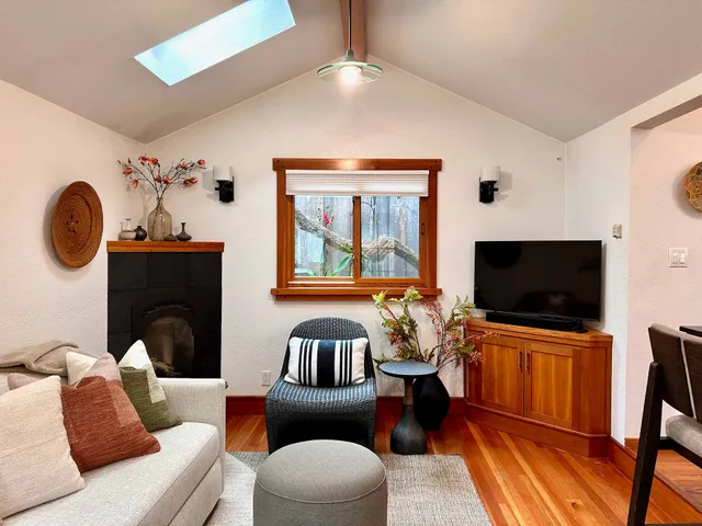 East Cliff Beach Cottage