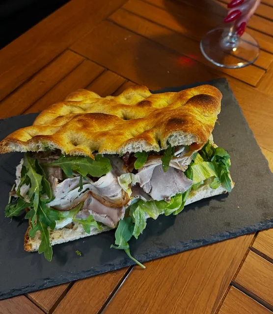 Stephanellis - Vin & Antipasti