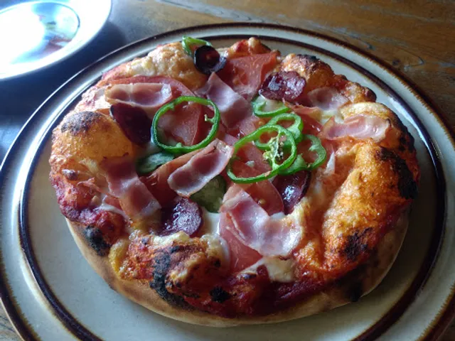 カフェ＆ギャラリーダム