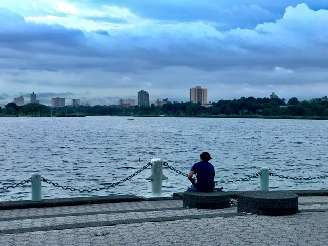 Wheel Fun Rentals | Flushing Meadows Corona Park on North Meadow Lake