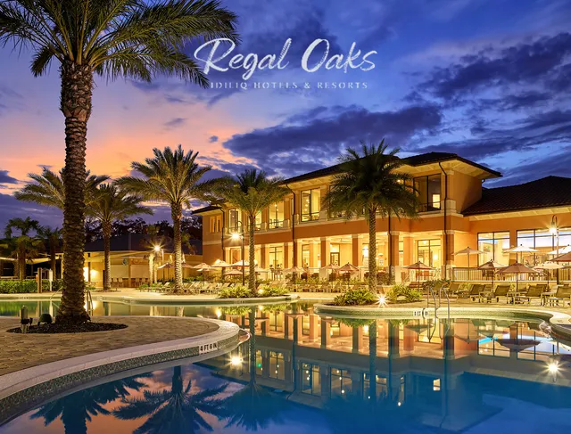 Regal Oaks Resort Vacation Townhomes by IDILIQ