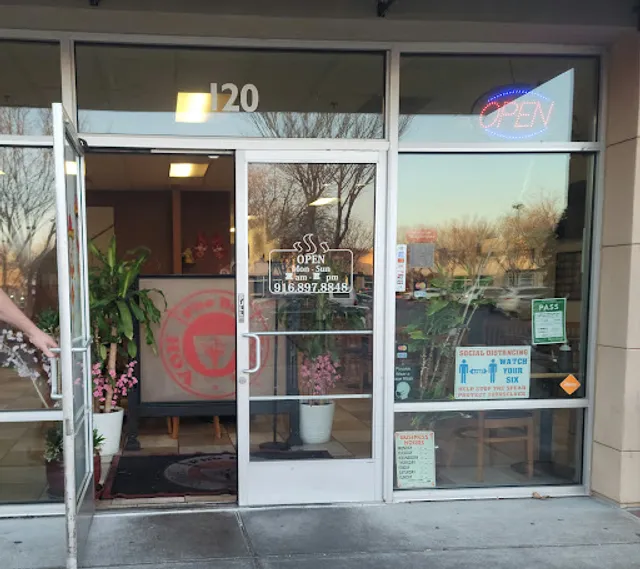 Hoa Viet Vietnamese Noodles & Grill