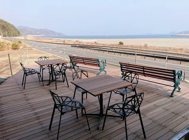 北上川テラス 七間倉