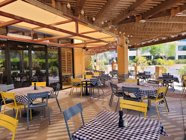 Wally's American Gastropub