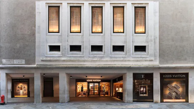 Louis Vuitton Venice