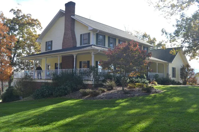 Fairway Oaks Bed and Breakfast