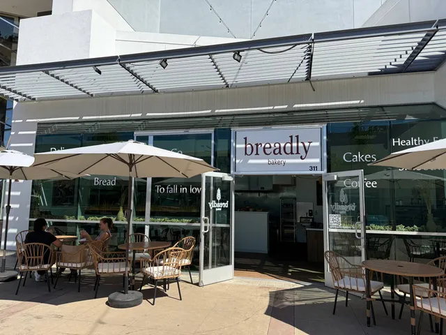 Breadly Bakery