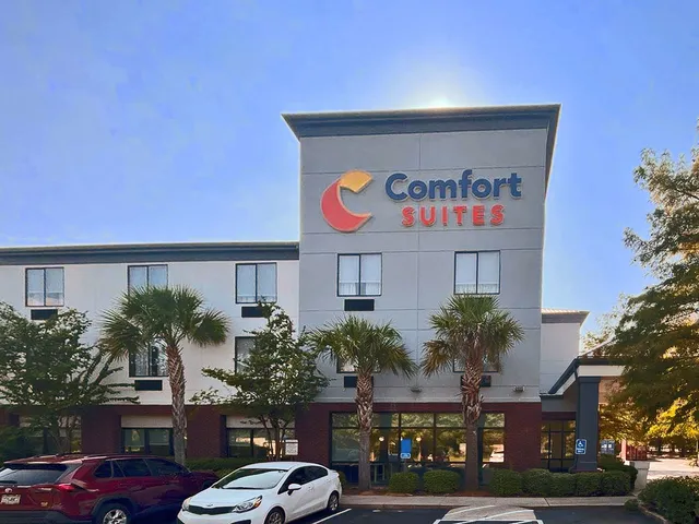 Comfort Suites Mobile - South Alabama University Area