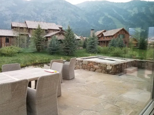 Lodge at Shooting Star 04 3 Bedrooms 3.5 Bathrooms Villa