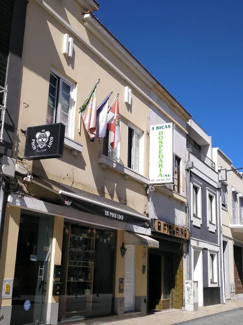 Hospedaria 5 Bicas