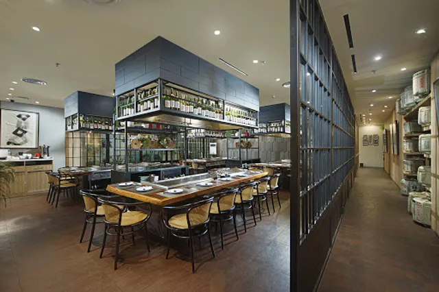 MAISON TATSUYA Central Park