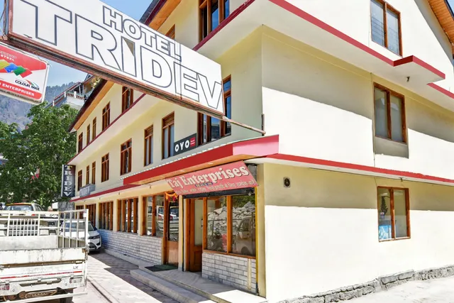 OYO Hotel Tridev