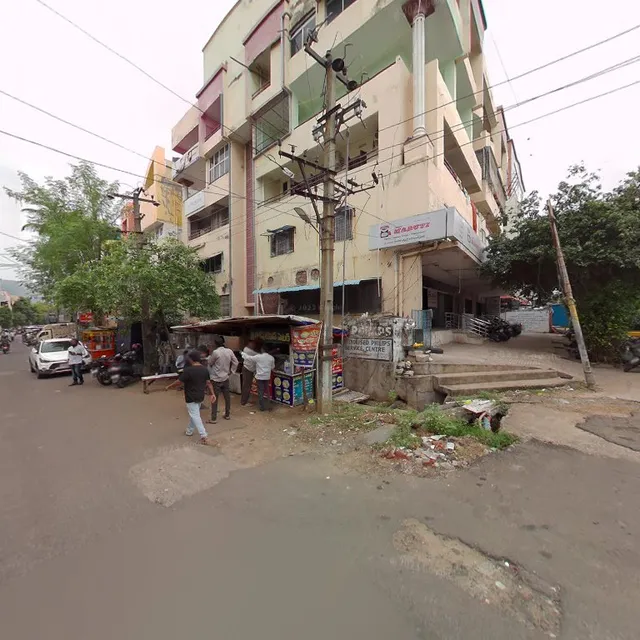 Ganesh Tiffin Center