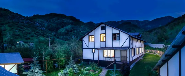 База семейного отдыха в горах Алматы