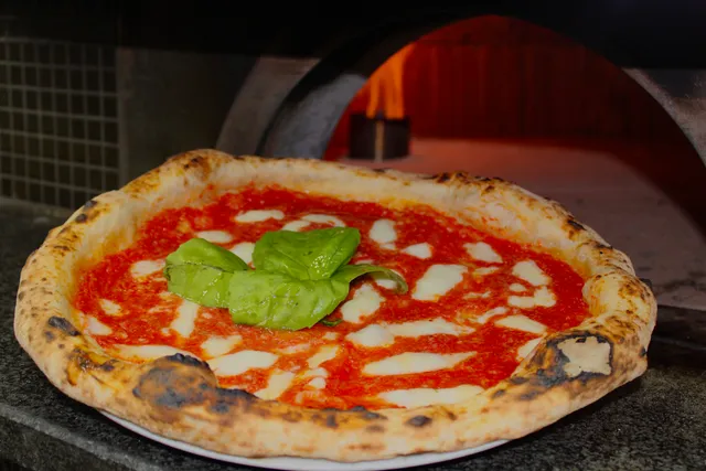 Oro Rosso Pizzeria Girarrosto