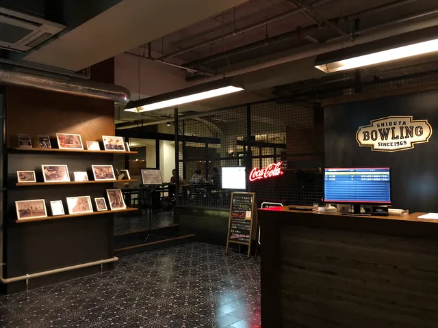 Shibuya Bowling Cafe