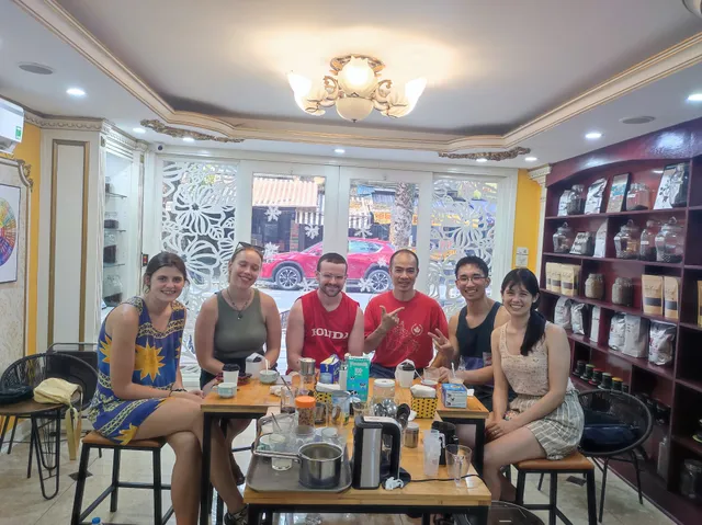 Coffee Workshop Vietnam - Teacher Dang