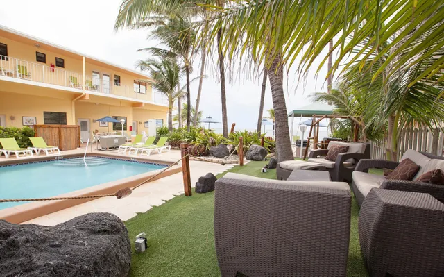 Windjammer Resort & Beach Club