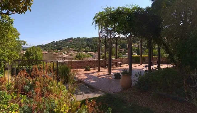 Le Jardin Des Senteurs