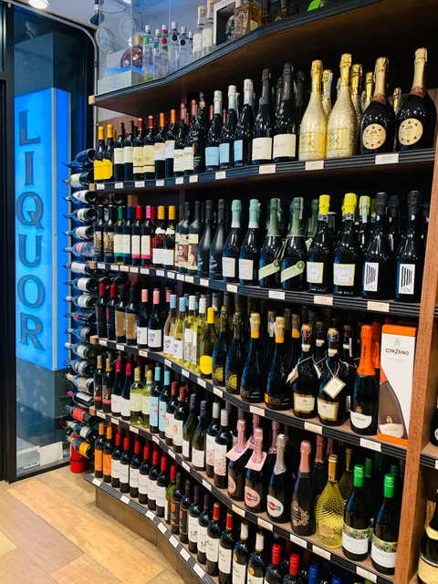 The Manhattan Wine Shop