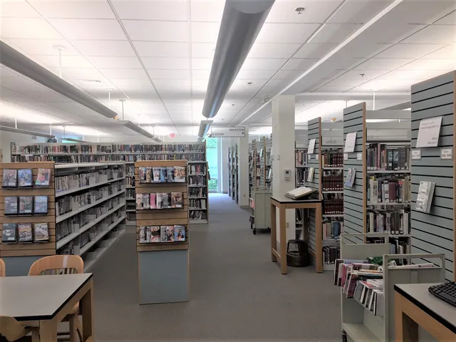 Saugus Public Library