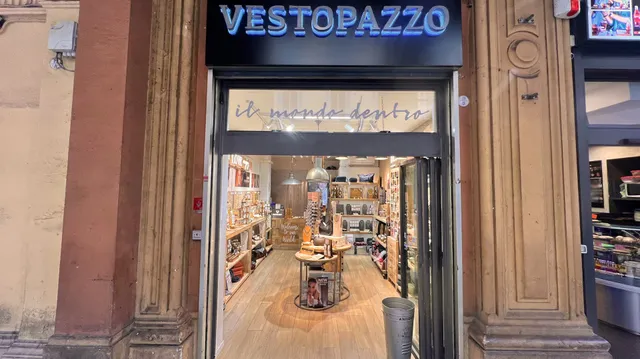 Vestopazzo Bologna