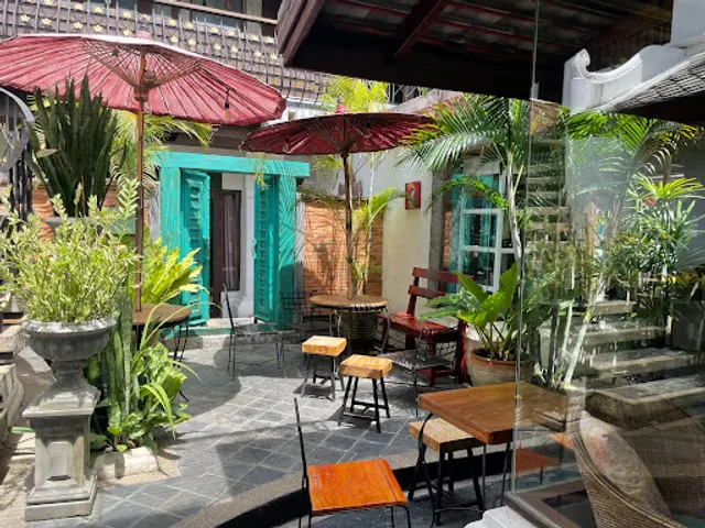 Pai Siam Bar & Bistro ปายสยามบาร์แอนด์บิสโทร