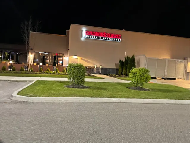 Cooper’s Hawk Winery & Restaurant