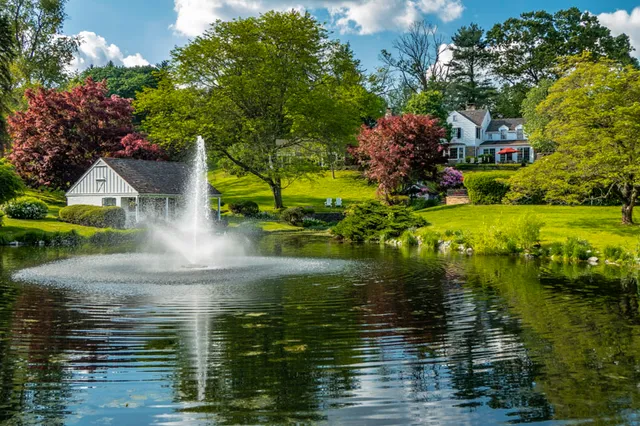 Inn at Whitewing Farm