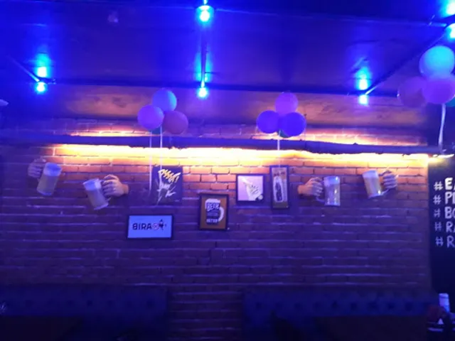 Blue FOX bar and lounge