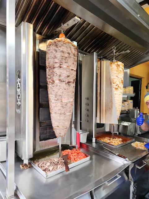 Shawarma Alqas Aliraqi Restaurant