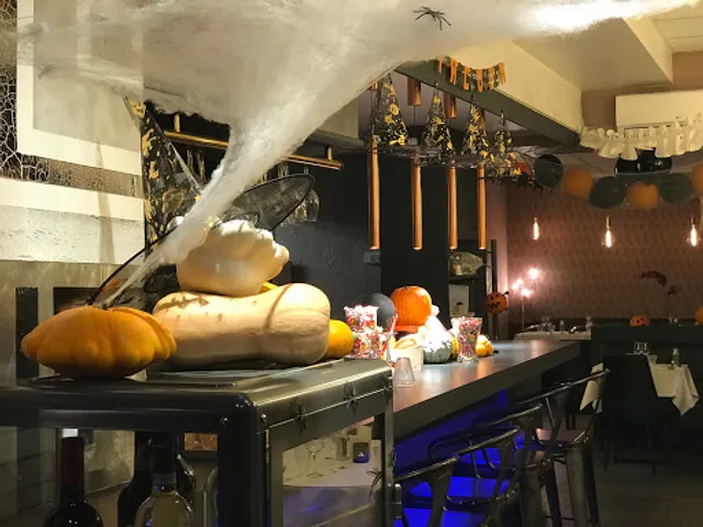 Ouverture prochaine d'un nouveau restaurant à la place du Domeva :)